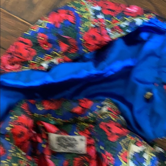 Really Beautiful down jacket. - Picture 4 of 10